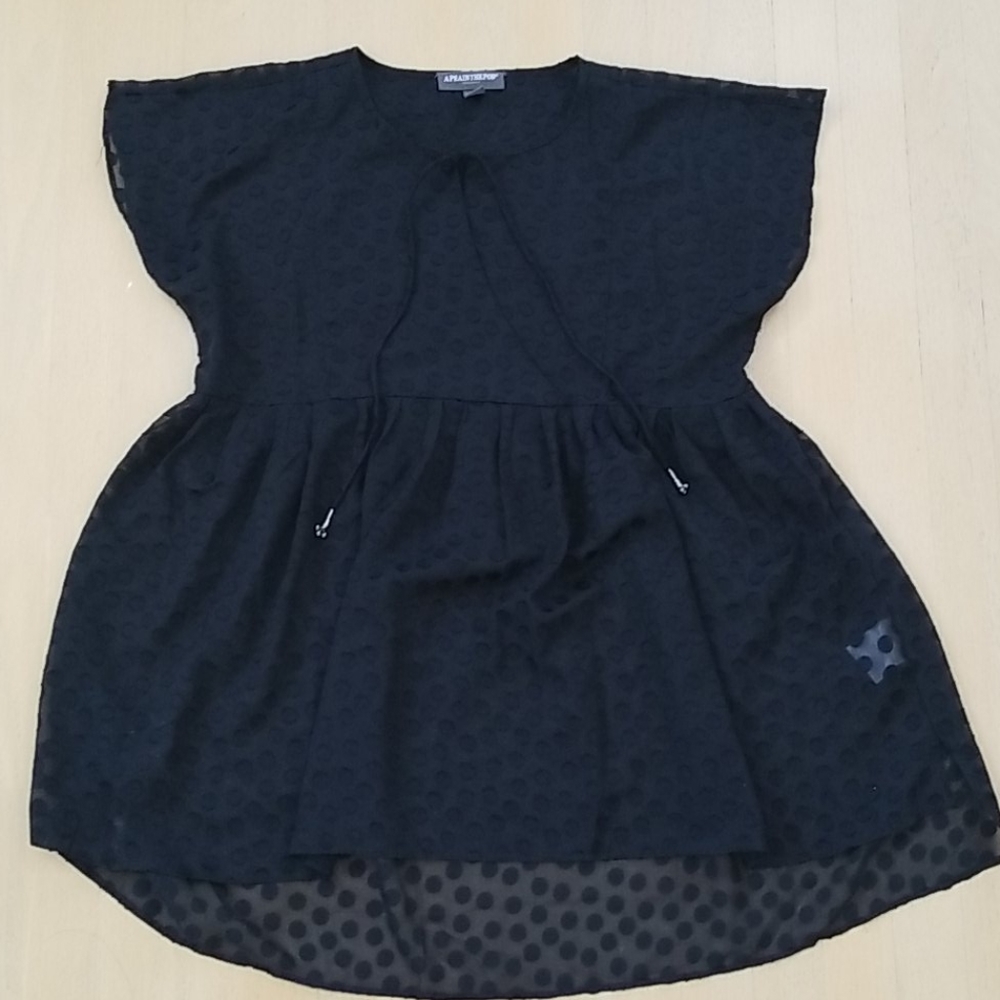 Pea in the Pod black polka dot blouse